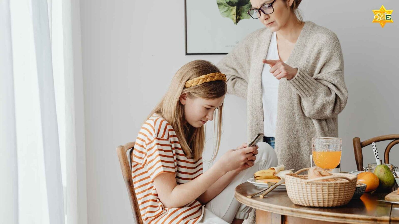 Áp lực từ cha mẹ trong bữa ăn có thể tạo phản ứng tâm lý tiêu cực khiến trẻ ngày càng biếng ăn hơn