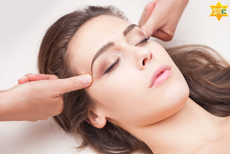 Lợi ích của thực hành bấm huyệt thông kinh lạc