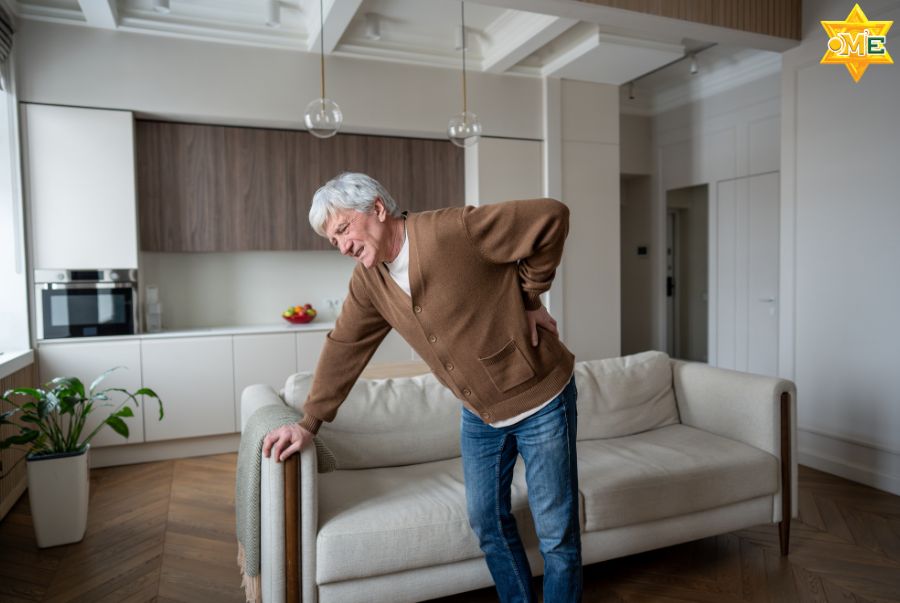 Bấm huyệt giảm thoái hoá cột sống có hiệu quả không?