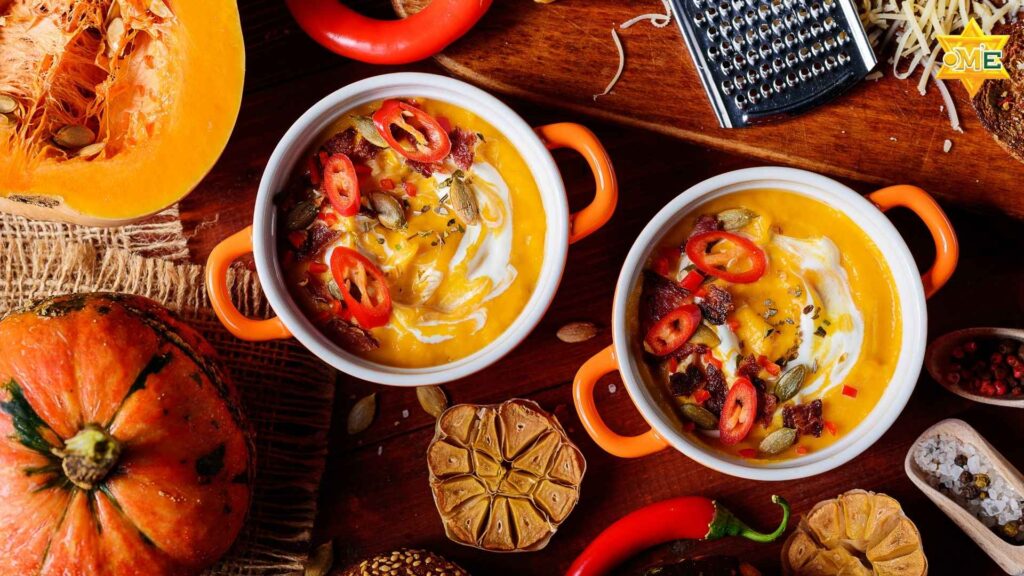 Chế độ dinh dưỡng cho trẻ mới ốm dậy với cháo, rau xanh và trái cây