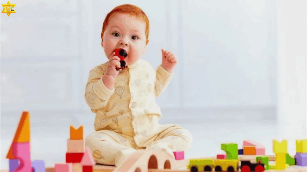 Trẻ hay đưa các vật lên miệng