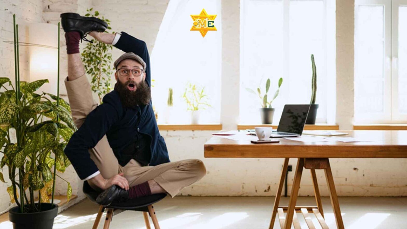 Thư giãn tinh thần với yoga văn phòng