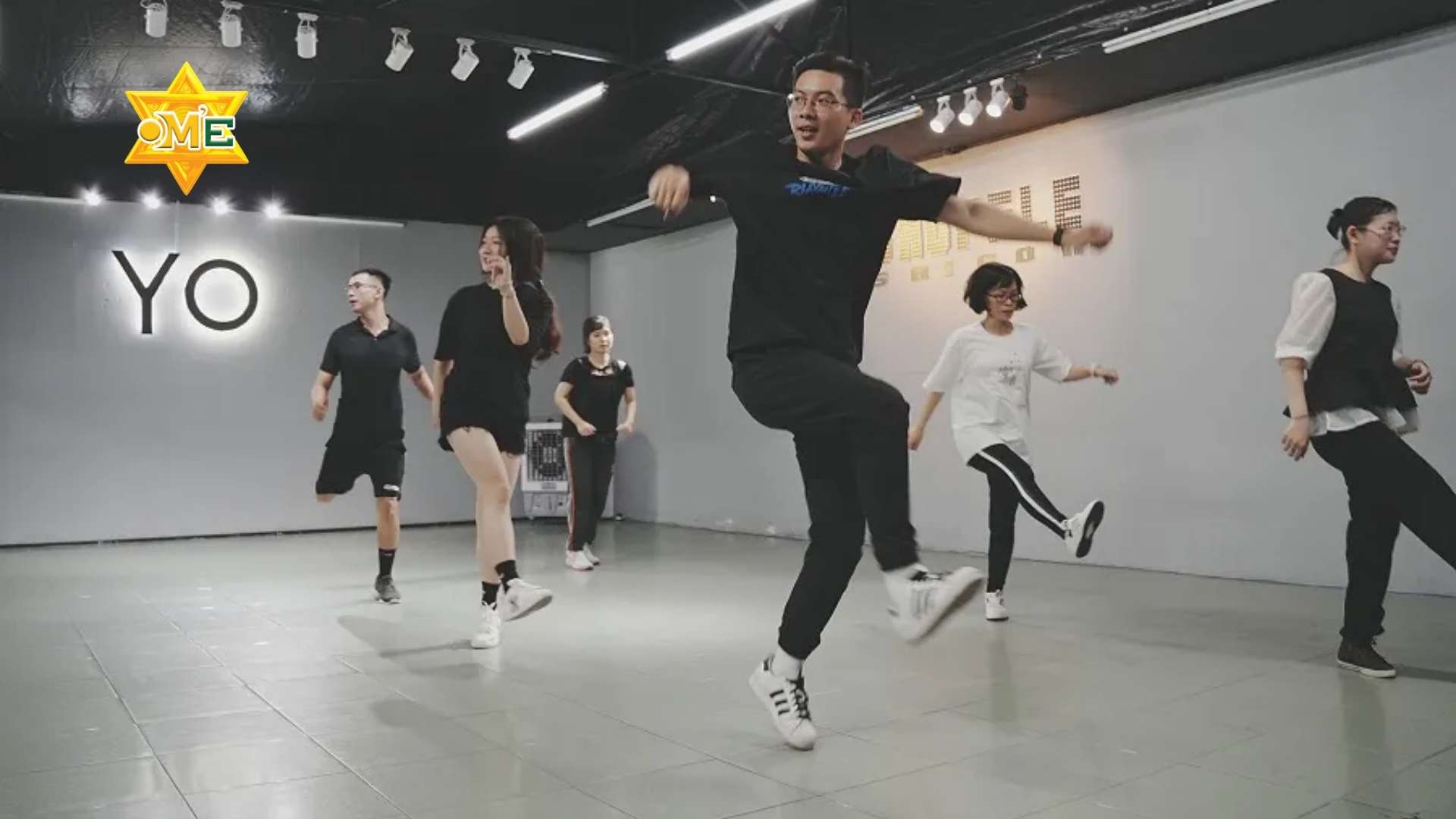 Tập nhảy tại nhà cho người mới bắt đầu