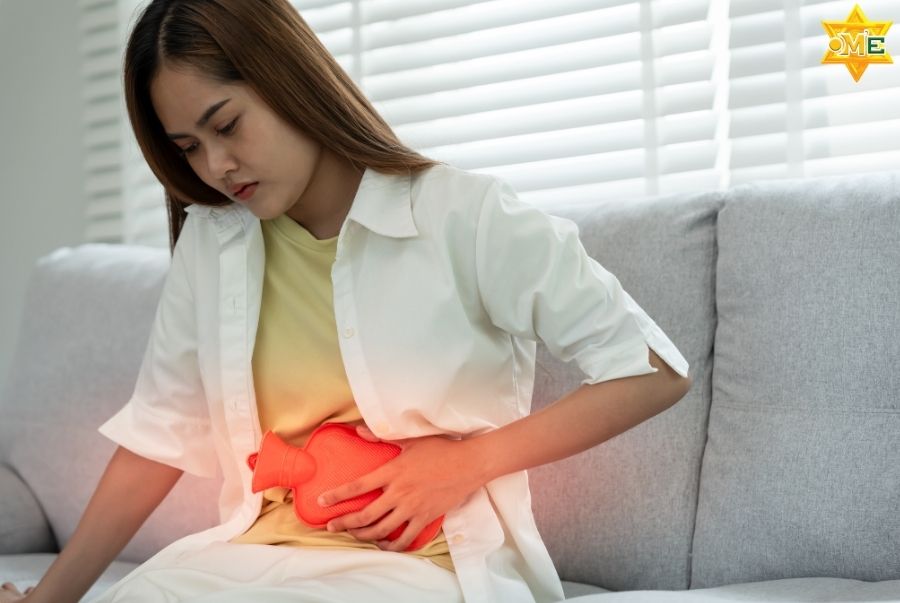 Bấm huyệt giảm đau bụng kinh có an toàn cho phụ nữ không?