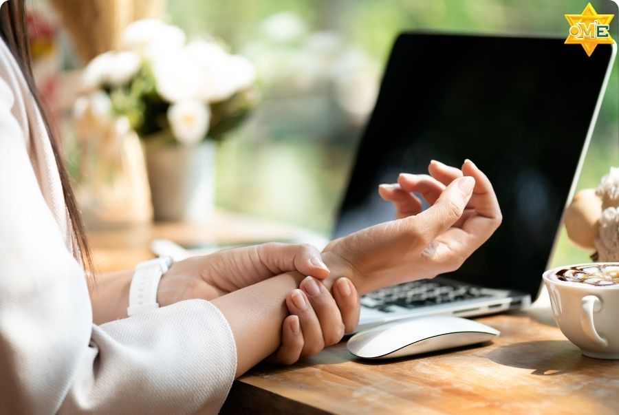 Bấm huyệt trị đau cổ tay có thực sự hiệu quả không?