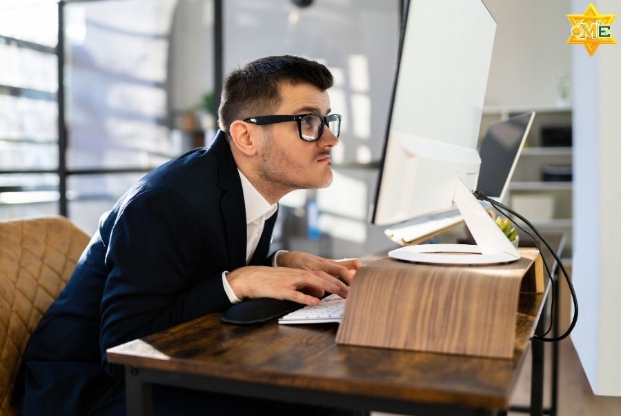 Tư thế ngồi đúng là gì và vì sao quan trọng theo Y học cổ truyền?