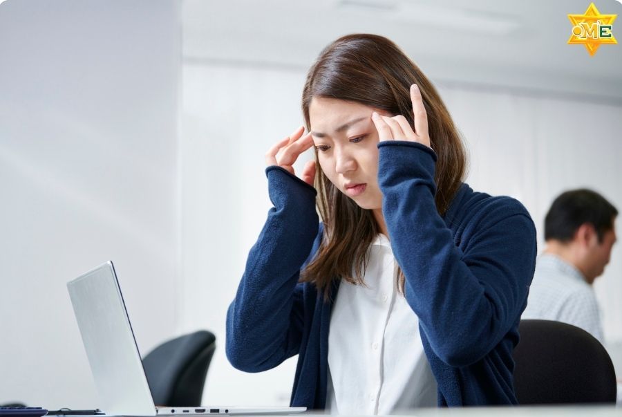 Làm sao để bớt suy nghĩ linh tinh? Tìm hiểu nguyên nhân từ bên trong cơ thể